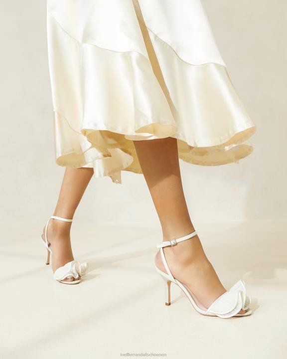 vrouwen Estella sandaal met ruches en hak parel Loeffler Randall schoenen J8TT42